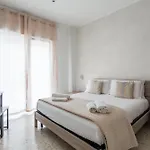 Fly 290 Bed & Breakfast