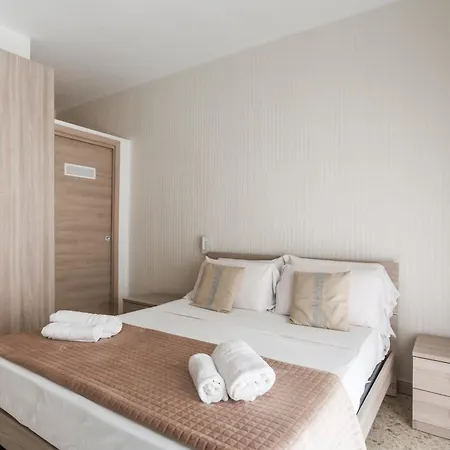 Fly 290 Bed and breakfast *