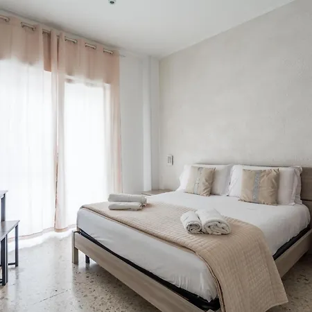 Fly 290 Bed and breakfast